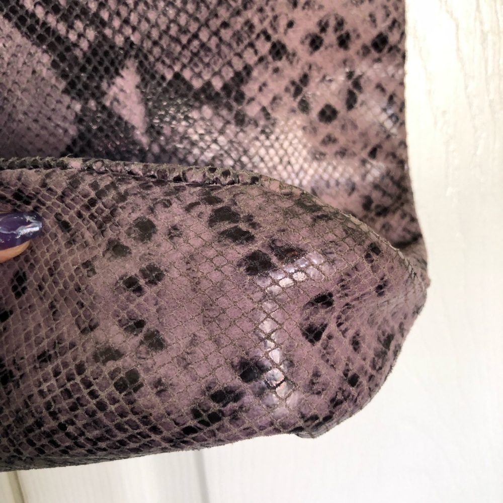 Cynthia Rowley Python Pattern Leather Tote OS - Picture 7 of 15